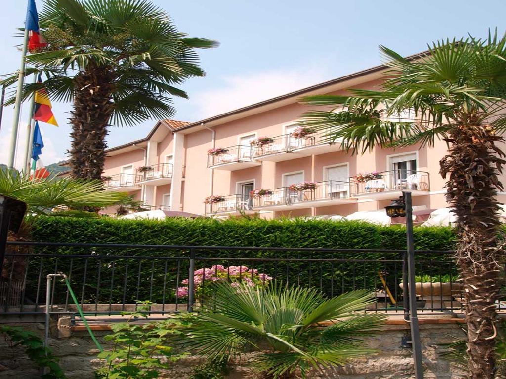 Hotel Alberello Рива-дель-Гарда Экстерьер фото