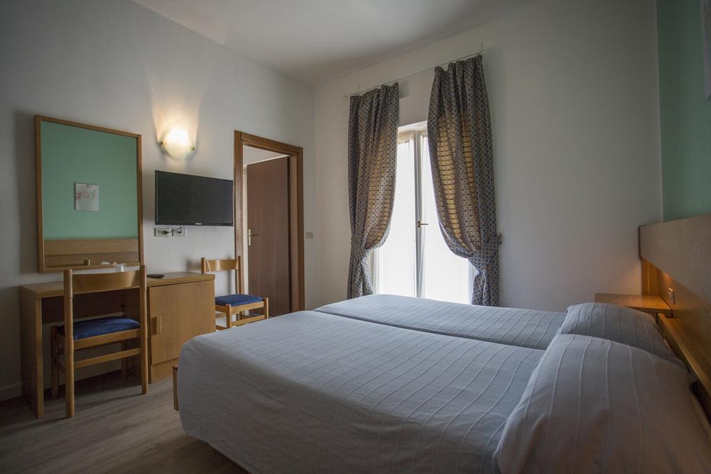 Hotel Alberello Рива-дель-Гарда Номер фото