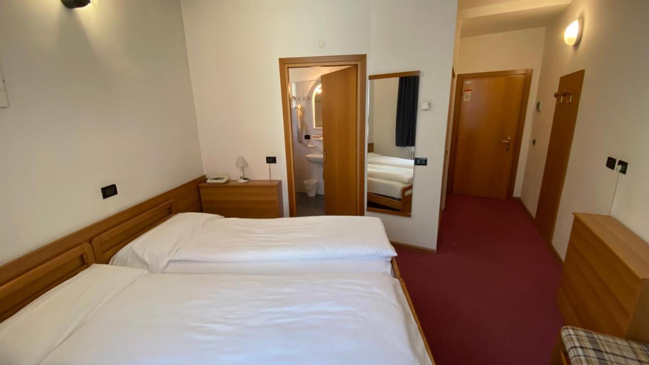 Hotel Alberello Рива-дель-Гарда Экстерьер фото