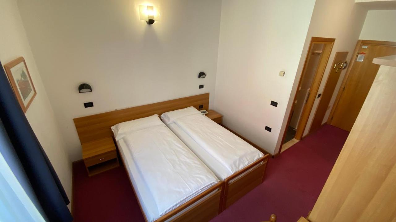 Hotel Alberello Рива-дель-Гарда Экстерьер фото