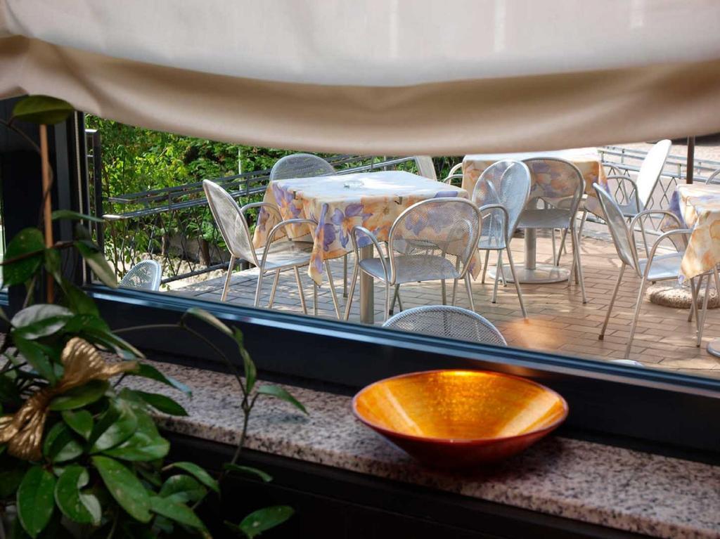 Hotel Alberello Рива-дель-Гарда Экстерьер фото