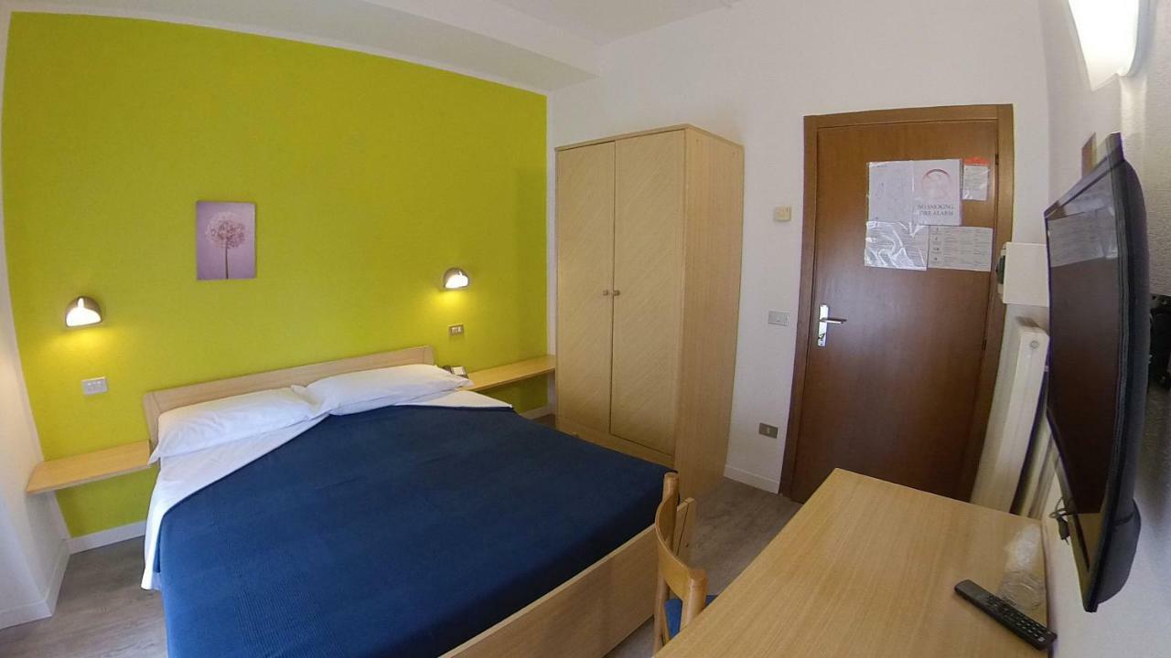 Hotel Alberello Рива-дель-Гарда Экстерьер фото