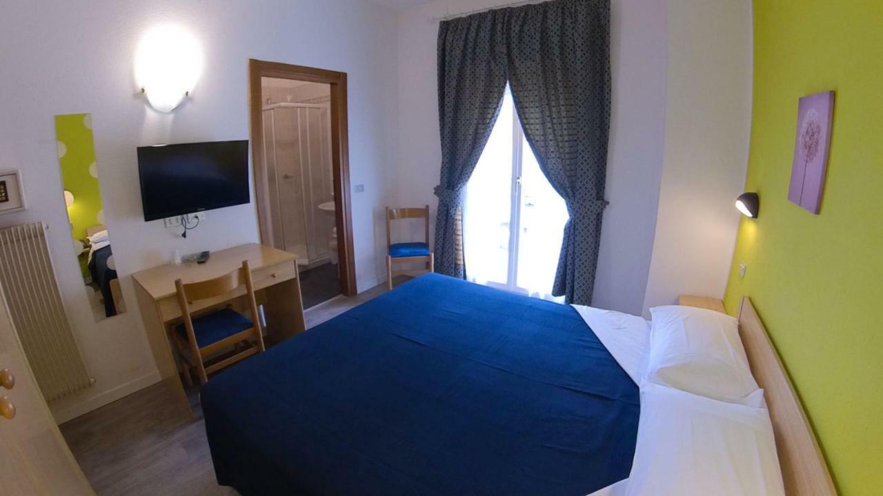 Hotel Alberello Рива-дель-Гарда Экстерьер фото