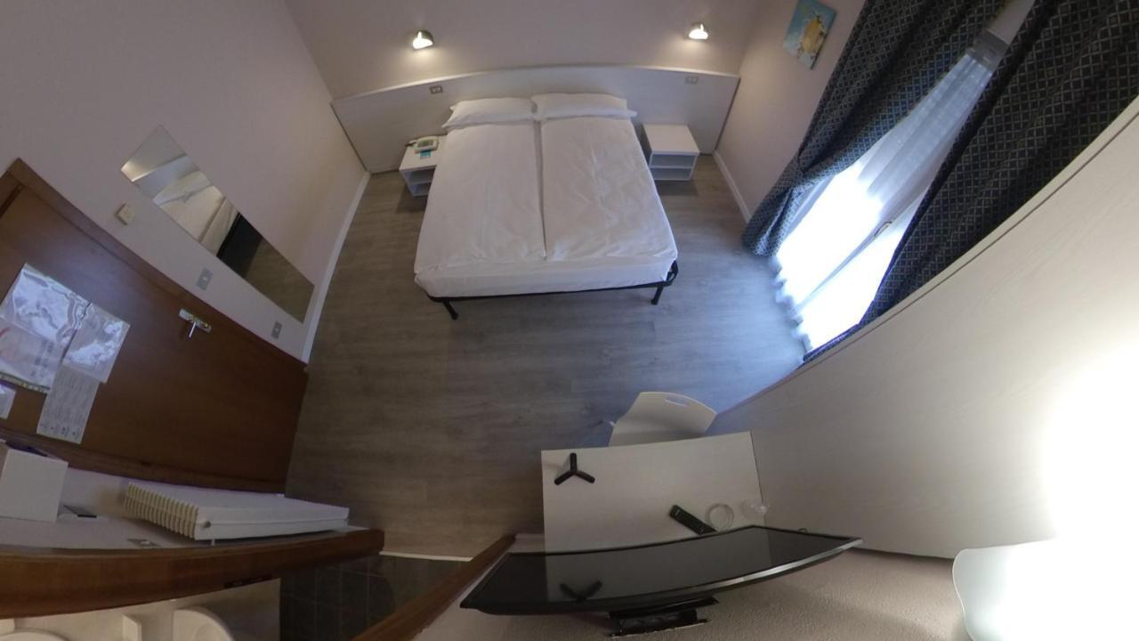 Hotel Alberello Рива-дель-Гарда Экстерьер фото