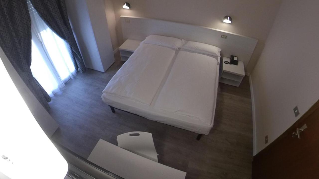 Hotel Alberello Рива-дель-Гарда Экстерьер фото